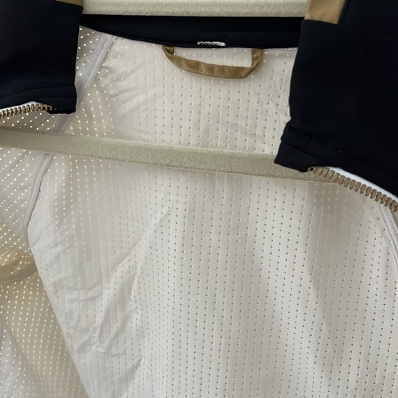 Lululemon 2015 Sweaty or Not Jacket Running White/Gold Mesh Size XS - Picture 4 of 6